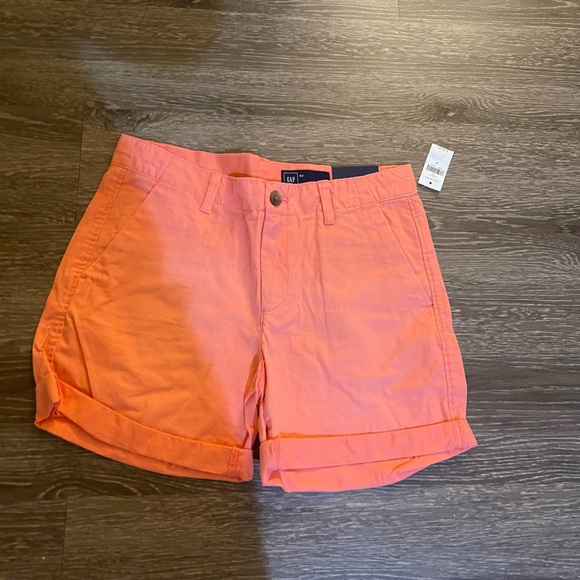 GAP Short - Picture 2 of 3